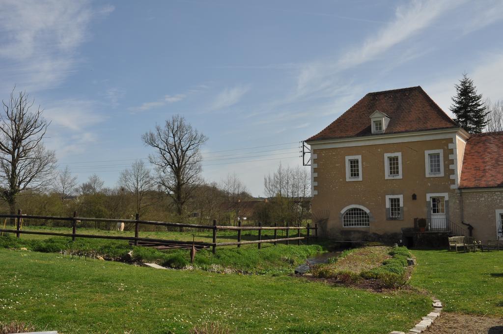 Bed and Breakfast Moulin De Morance Ecommoy Esterno foto